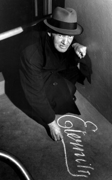 arthur-stace-writes-eternity - posed.jpg