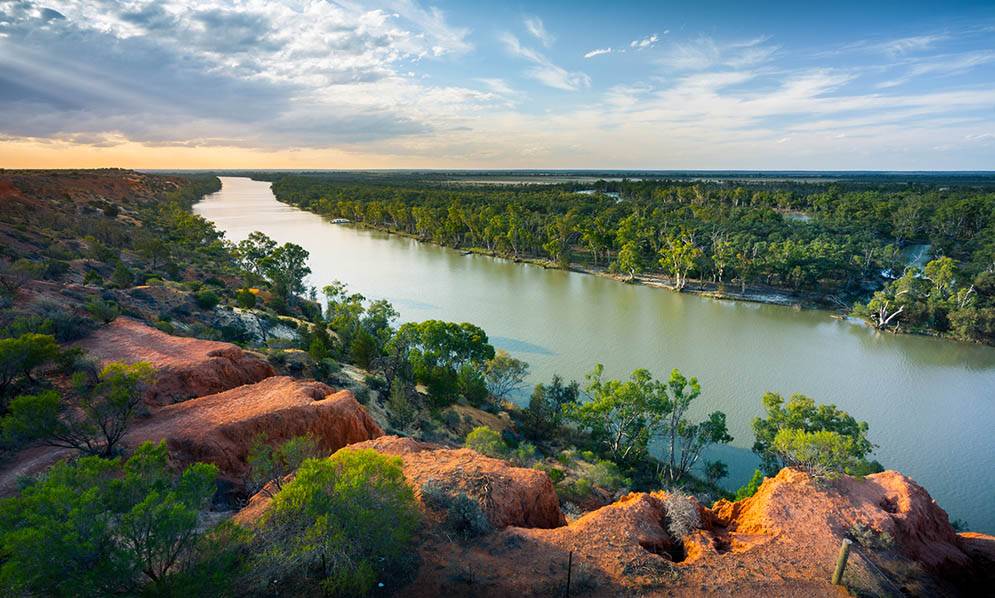 BORDER CROSSINGS – Reverential Ramblings